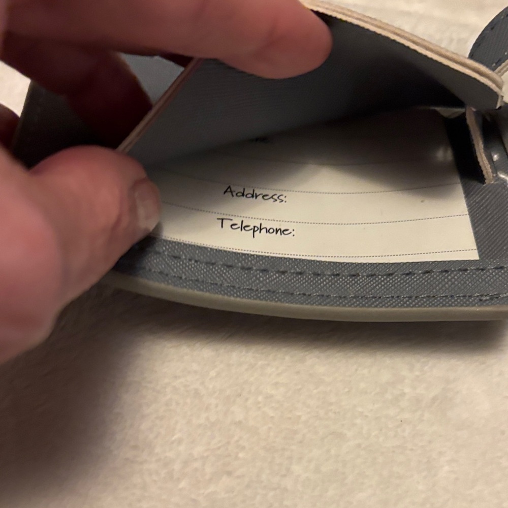 Luggage Tags Mr. and Mrs. - Gray and Cream NWT - Picture 5 of 7
